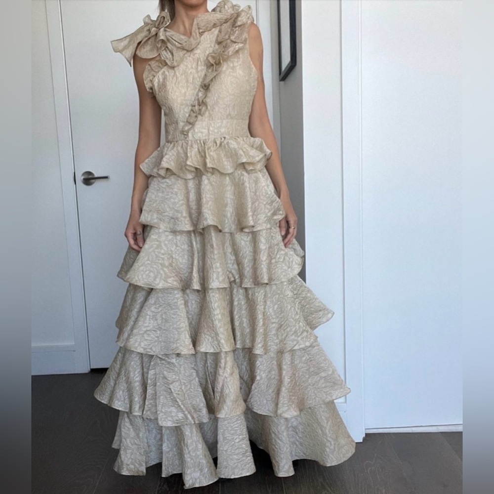 Rare Ulla Johnson Organza Brocade Ruffled Gown Ivory Gold Metallic Tiered Dress